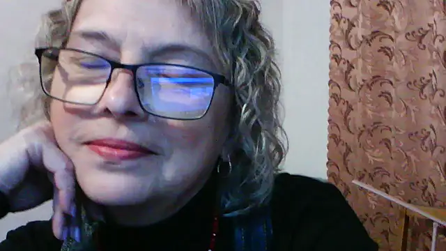 ElizabethGorden online show from 06/16/26, 05:24