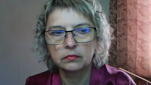 ElizabethGorden online show from 06/15/26, 05:40