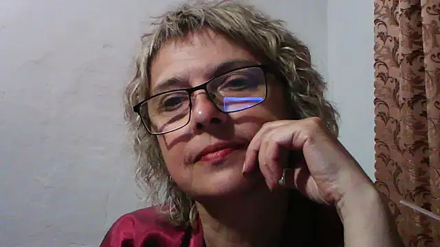 ElizabethGorden online show from 06/20/26, 07:19