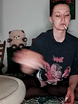 Snapshot of Goddessm00n1 chatting on 05/18/26, 07:18 Goddessm00n1 online show from 05/18/26, 07:18