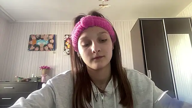 LavetaGossage online show from 05/04/26, 02:09