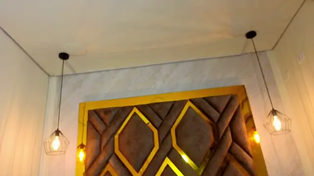 Snapshot of Ey_Im_simone_ chatting on 05/12/26, 12:22 Ey Im simone online show from 05/12/26, 12:22