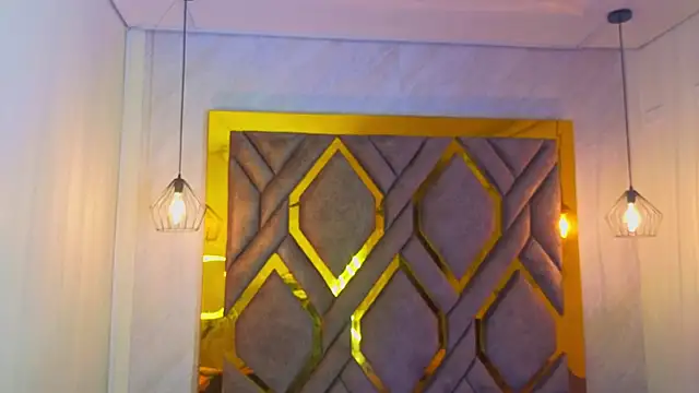 Snapshot of Ey_Im_simone_ chatting on 05/15/26, 12:03 Ey Im simone online show from 05/15/26, 12:03