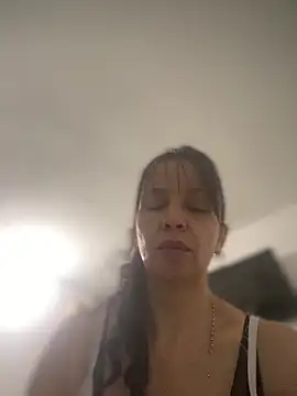 Soy Camila8 online show from 06/06/26, 12:16