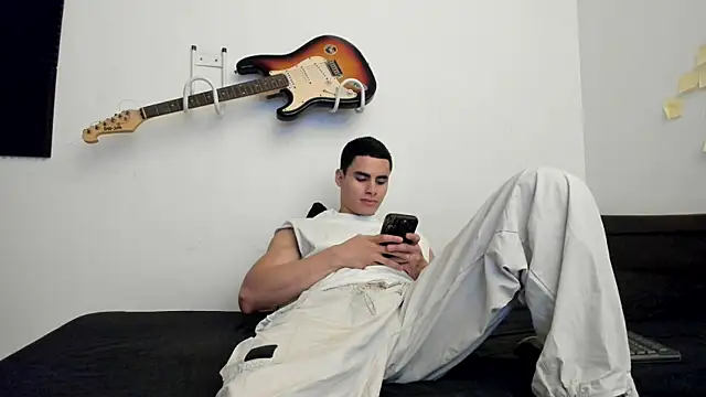 Snapshot of chicozen chatting on 05/28/26, 04:13 chicozen online show from 05/28/26, 04:13