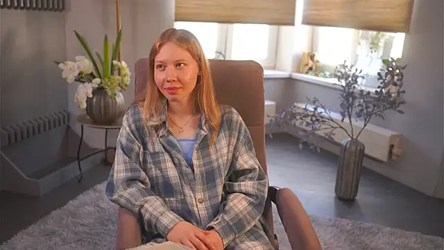 HaleyDelettre online show from 05/06/26, 01:37