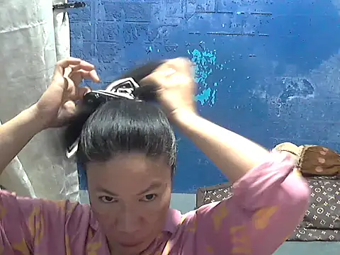 hotchilimom online show from 07/01/26, 08:42