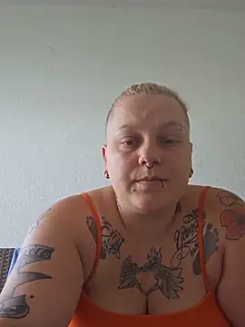 Lady Peggi online show from 06/17/26, 07:19