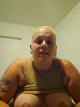 Lady Peggi online show from 07/07/26, 09:07