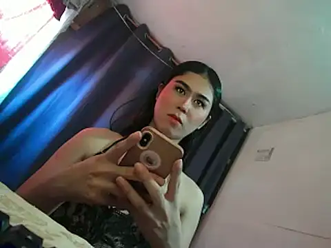 Alluringluna online show from 05/08/26, 07:45