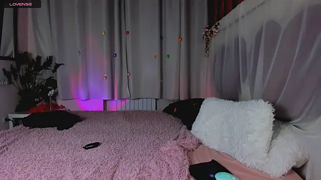 MaddyFever online show from 06/19/26, 05:02