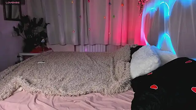 MaddyFever online show from 06/13/26, 05:27