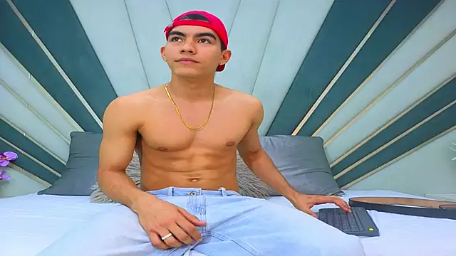 Sebastian Vega online show from 05/07/26, 11:08