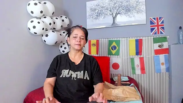 Snapshot of rosse_m1 chatting on 07/01/26, 11:43 rosse m1 online show from 07/01/26, 11:43
