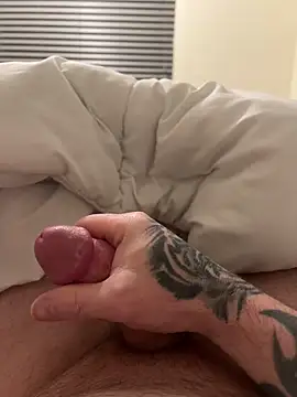 hardcock0987allthetime1 online show from 05/11/26, 09:12