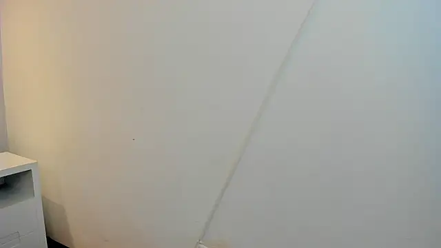 Snapshot of Anny_bakers_ chatting on 06/27/26, 11:27 Anny bakers online show from 06/27/26, 11:27