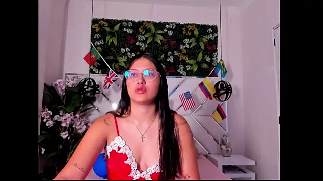 Snapshot of Janett_Moore chatting on 07/15/26, 11:50 Janett Moore online show from 07/15/26, 11:50