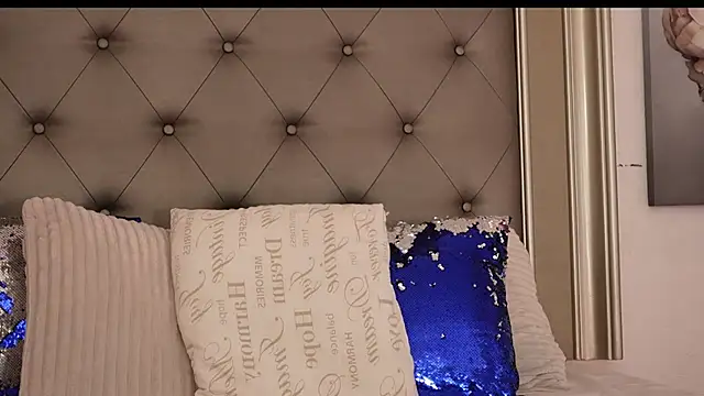 LeilaBie online show from 05/26/26, 04:54