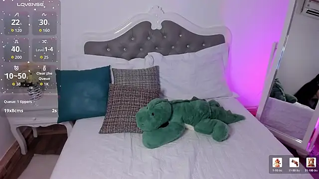 cutesofiaa online show from 05/21/26, 07:00
