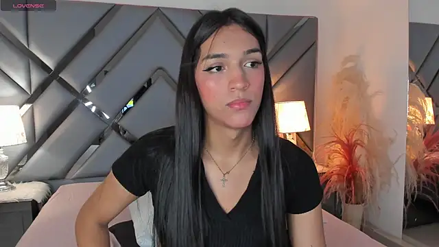 Snapshot of MadisonHerrera chatting on 06/20/26, 12:32 MadisonHerrera online show from 06/20/26, 12:32