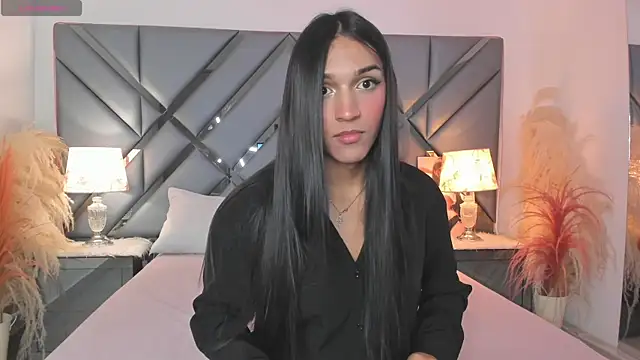 Snapshot of MadisonHerrera chatting on 06/17/26, 05:45 MadisonHerrera online show from 06/17/26, 05:45