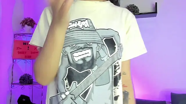 Saraa Lee856 online show from 05/06/26, 08:46