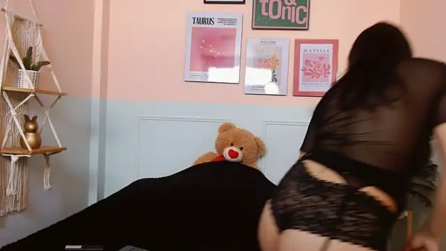 Sophiie Bennet online show from 05/26/26, 11:52