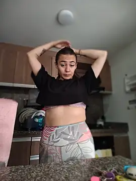 Amara lunee online show from 06/01/26, 10:09