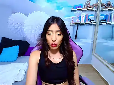 Snapshot of AMBEL-ROSE chatting on 05/23/26, 11:15 AMBEL-ROSE online show from 05/23/26, 11:15