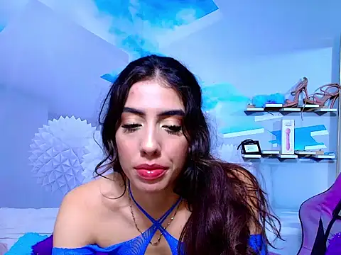 Snapshot of AMBEL-ROSE chatting on 05/19/26, 01:32 AMBEL-ROSE online show from 05/19/26, 01:32