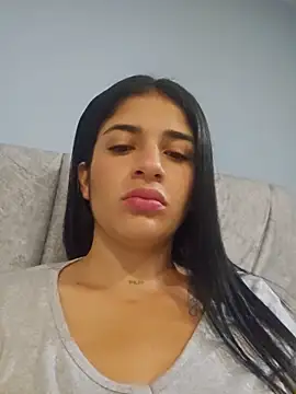 Snapshot of Alisson_Andersen chatting on 05/18/26, 04:01 Alisson Andersen online show from 05/18/26, 04:01