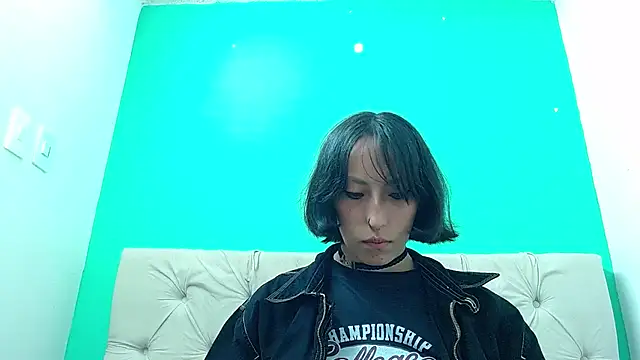 amoremerchmar online show from 06/15/26, 03:18