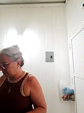 Snapshot of chanelsexx chatting on 06/15/26, 04:17 chanelsexx online show from 06/15/26, 04:17