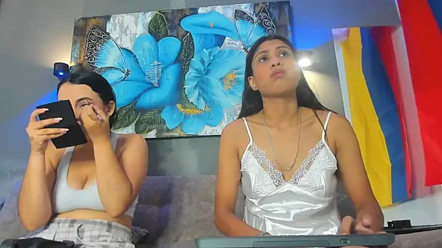 ElizabethAndEliana online show from 07/21/26, 12:39