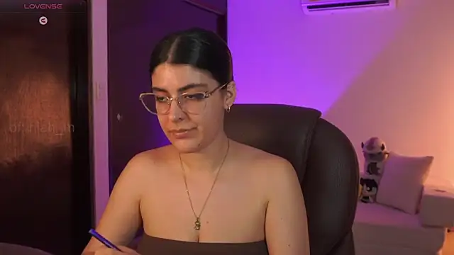 Snapshot of _Niah chatting on 06/03/26, 10:58 Niah online show from 06/03/26, 10:58