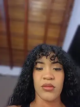 Alondra1810 online show from 05/25/26, 11:14