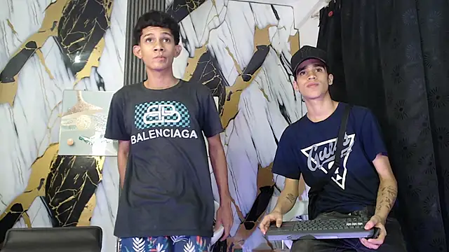 TWINKS BOYSX online show from 05/12/26, 01:46