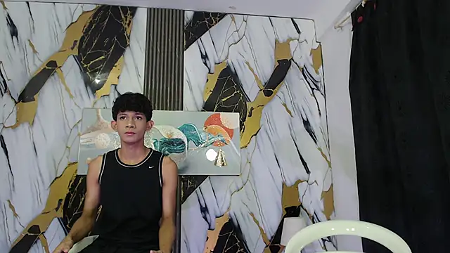 TWINKS BOYSX online show from 05/06/26, 07:34