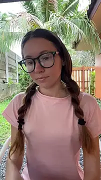 Mini girl do it better online show from 05/18/26, 01:28