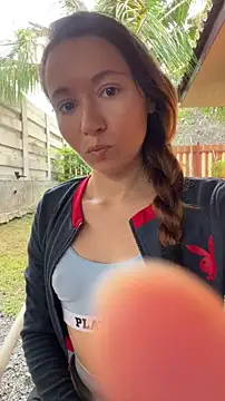 Mini girl do it better online show from 05/27/26, 12:53