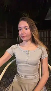 Mini girl do it better online show from 05/12/26, 02:34