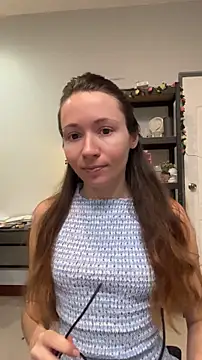 Mini girl do it better online show from 05/29/26, 03:18