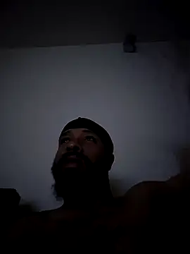yoursexydaddy8181 online show from 05/06/26, 03:54