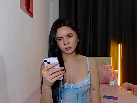 Alexandra Kenn online show from 06/10/26, 09:54
