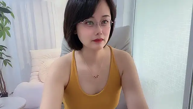 Snapshot of Naomi_Z chatting on 06/04/26, 01:21 Naomi Z online show from 06/04/26, 01:21