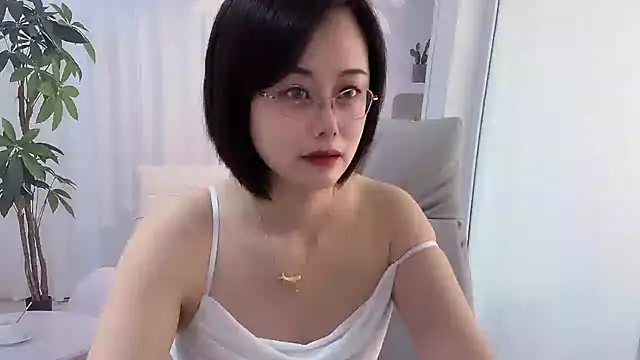 Snapshot of Naomi_Z chatting on 06/01/26, 11:37 Naomi Z online show from 06/01/26, 11:37