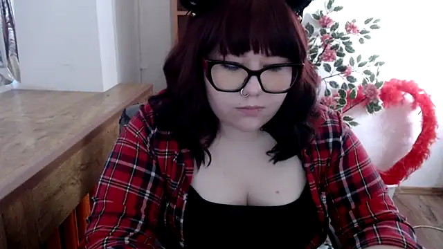 Snapshot of KarolinasHot chatting on 05/22/26, 05:11 KarolinasHot online show from 05/22/26, 05:11