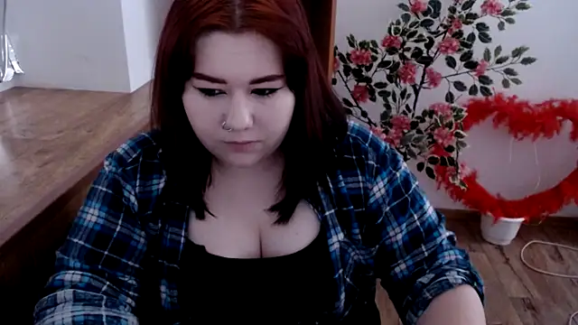 Snapshot of KarolinasHot chatting on 06/20/26, 10:04 KarolinasHot online show from 06/20/26, 10:04