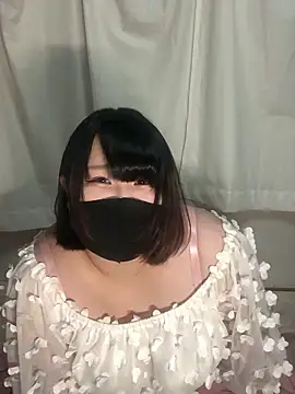 Snapshot of shino_n642 chatting on 05/19/26, 03:08 shino n642 online show from 05/19/26, 03:08