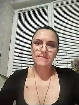 MillaMia45 online show from 05/14/26, 07:11
